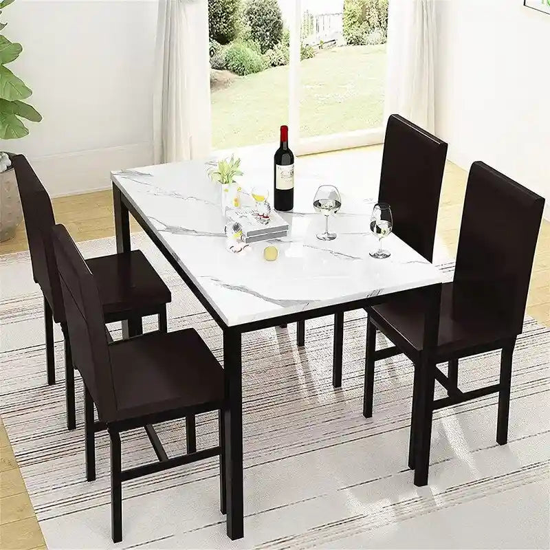 Ensemble table à manger Mieres 5 pièces en faux marbre avec 4 chaises rembourrées en cuir PU