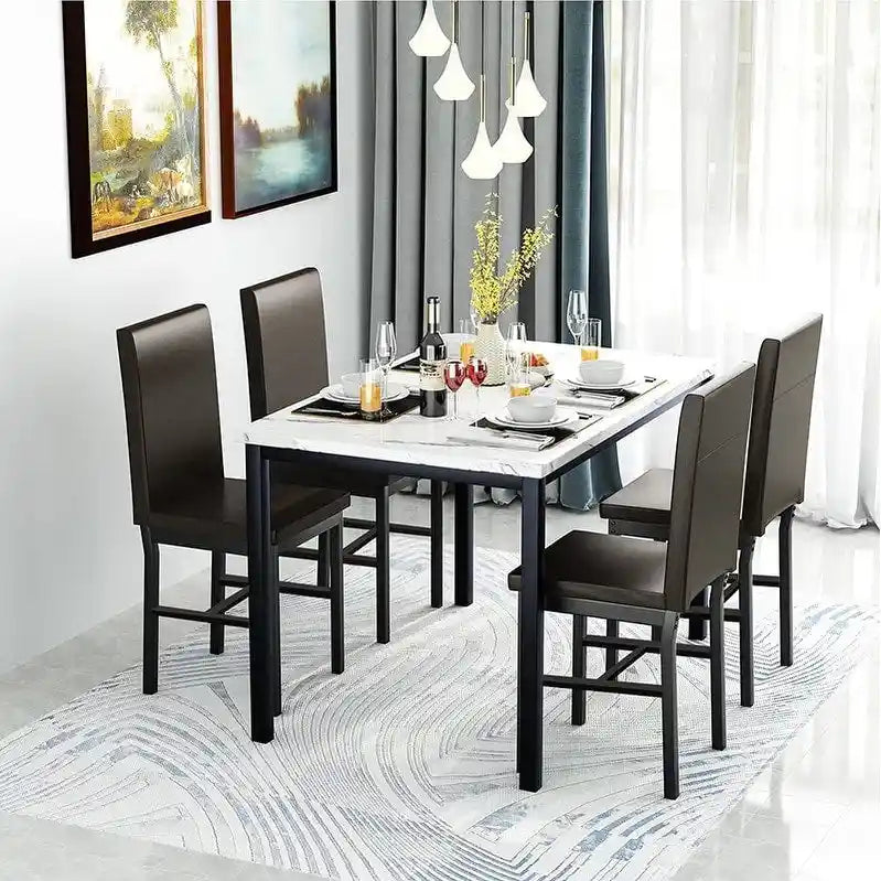 Ensemble table à manger Mieres 5 pièces en faux marbre avec 4 chaises rembourrées en cuir PU