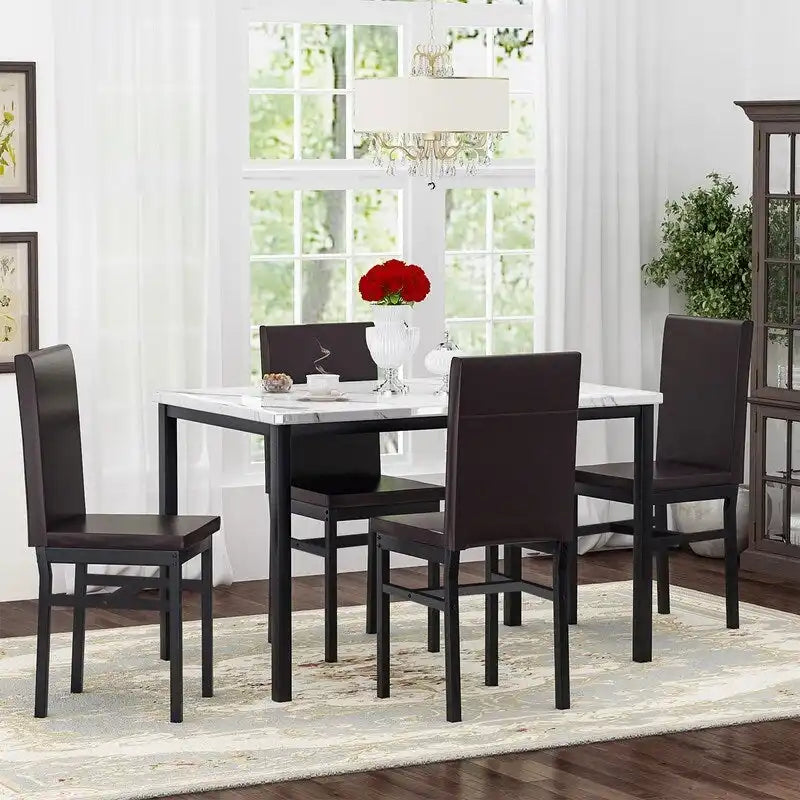 Ensemble table à manger Mieres 5 pièces en faux marbre avec 4 chaises rembourrées en cuir PU