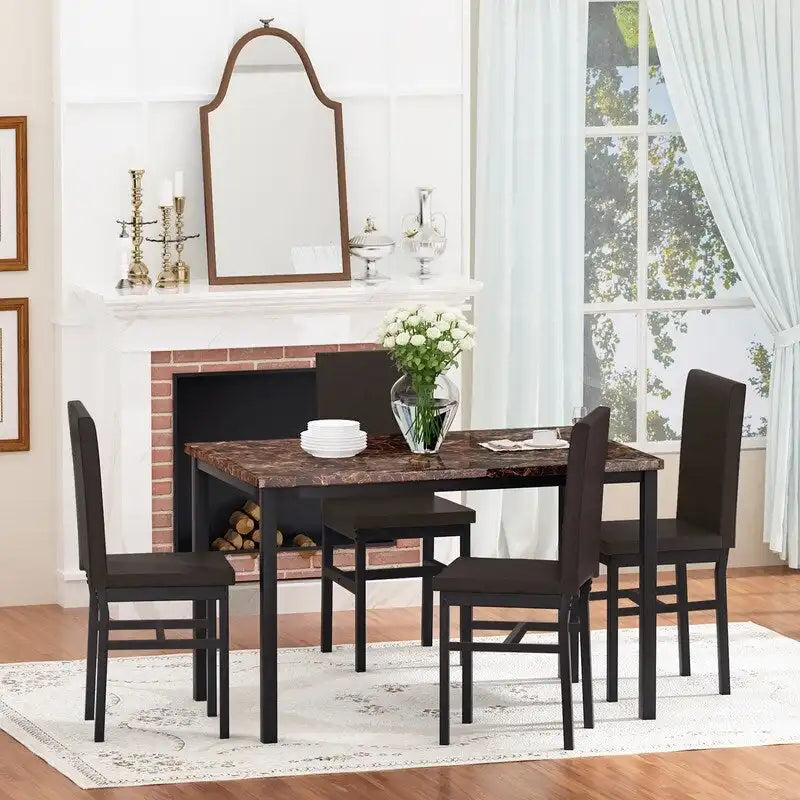 Ensemble table à manger Mieres 5 pièces en faux marbre avec 4 chaises rembourrées en cuir PU