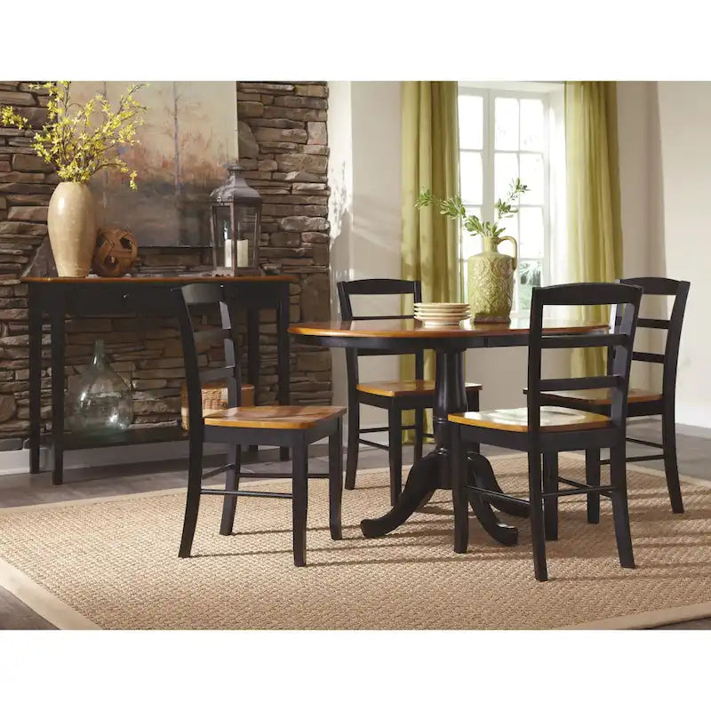 Table ronde à piédestal de 36 po avec rallonge de 12 po et 4 chaises Madrid
