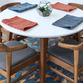 Ensemble table de salle à manger et 4 chaises Evangeline en bois massif de noyer