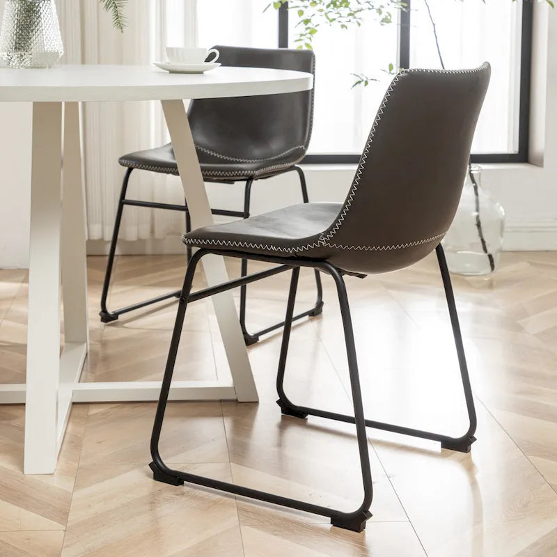Ensemble de salle à manger rond 5 pièces Varna de Roundhill Furniture, table à manger à tréteaux avec 4 chaises