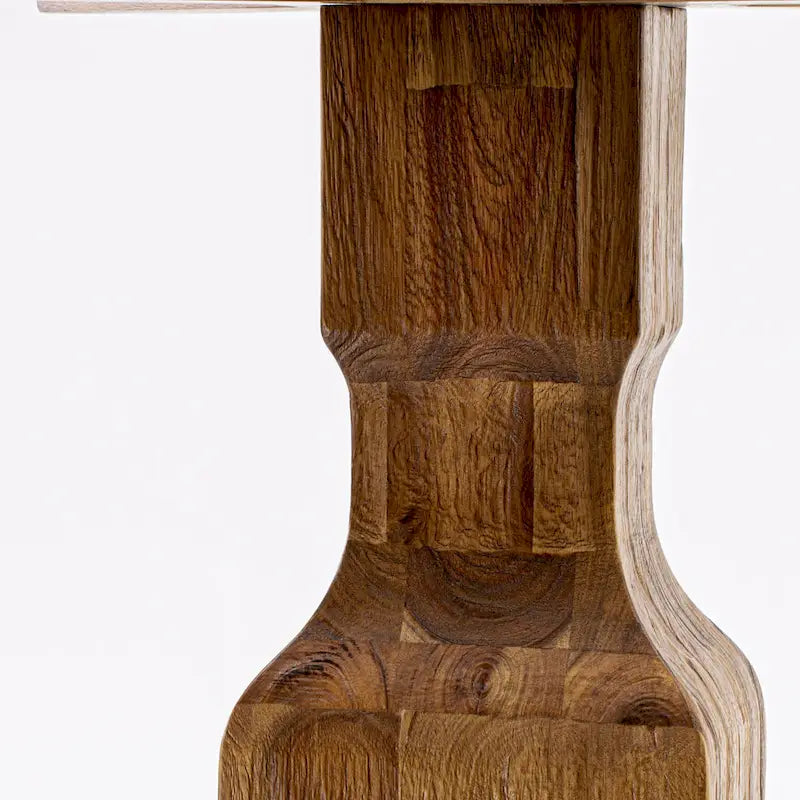 Ensemble de salle à manger East West Furniture – une table de salle à manger ronde et des chaises Parson couleur daim, noyer antique (option de pièces)
