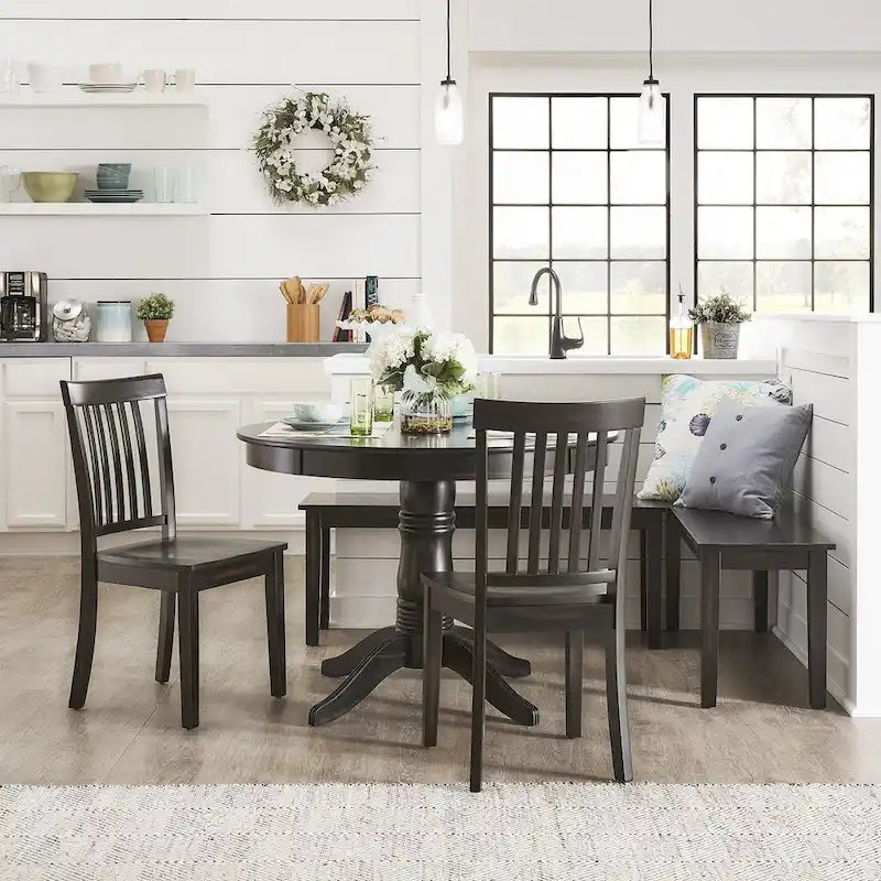 Ensemble de coin-repas Wilmington II avec base de piédestal ronde, fini noir antique, par iNSPIRE Q Classic