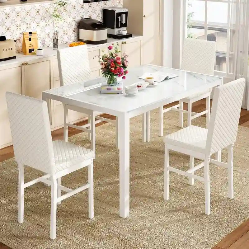 Ensemble de salle à manger 5 pièces Grondin Modern Style avec table en verre trempé et 4 chaises de salle à manger en cuir PU à surpiqûres losanges